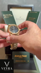 Royal Oak Black/Gold (VSF) 1:1 product demonstration still. Box shown for presentation. Included packaging depends on your selected option.